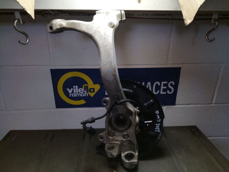 Recambio de mangueta delantera izquierda para audi a4 berlina (8e) 2.5 tdi quattro (132kw) referencia OEM IAM   