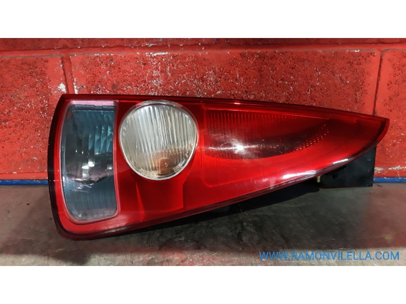 Recambio de piloto trasero derecho para renault espace iv (jk0) 2.2 dci turbodiesel | 0.02 - ... 2.2 dci turbodiesel | 0.02 - ..