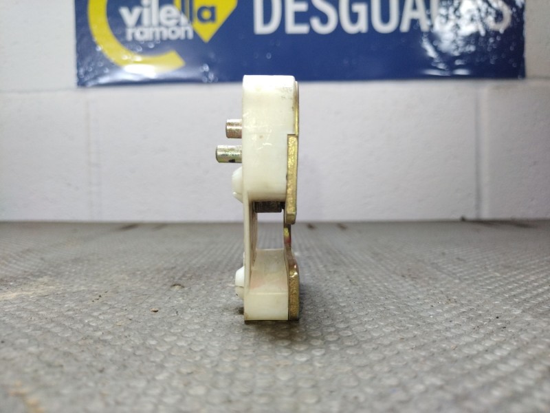Recambio de cerradura puerta delantera derecha para renault r5 r5 1.1 tl referencia OEM IAM   