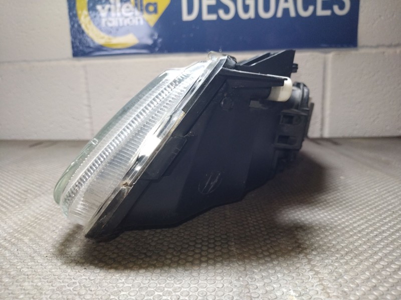 Recambio de faro derecho para citroen xantia berlina 2.1 td sx referencia OEM IAM   