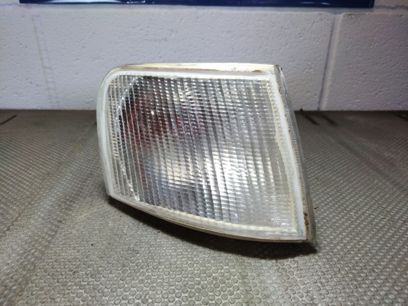 Recambio de piloto delantero derecho para ford escort referencia OEM IAM   