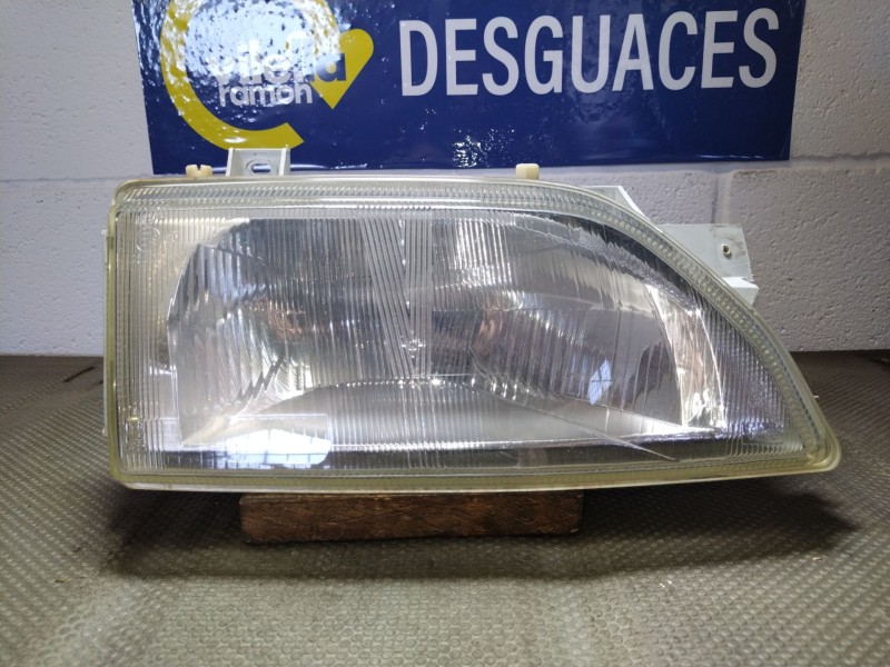 Recambio de faro derecho para ford escort referencia OEM IAM    Recambio de faro derecho para ford escort referencia OEM IAM
