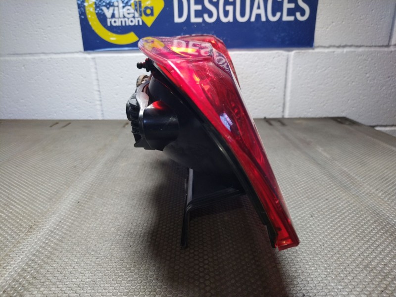 Recambio de piloto trasero derecho para fiat doblo active referencia OEM IAM 00518106730   Recambio de piloto trasero derecho para fiat doblo active referencia OEM IAM 00518106730