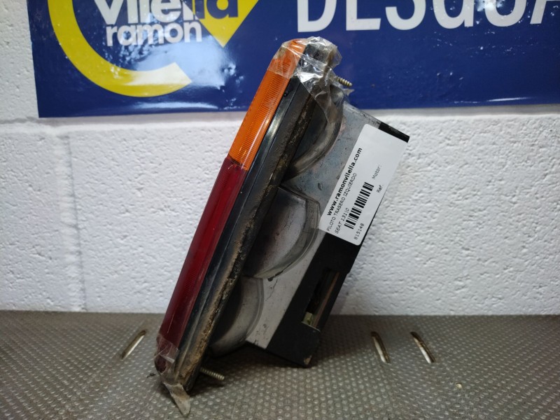Recambio de piloto trasero izquierdo para seat 131 referencia OEM IAM   