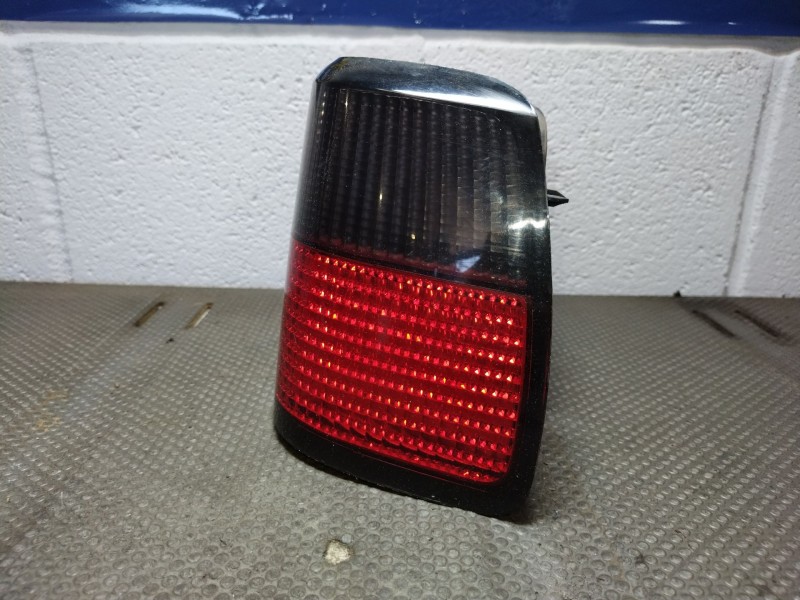 Recambio de piloto trasero derecho para citroen xantia berlina 2.1 td sx referencia OEM IAM   