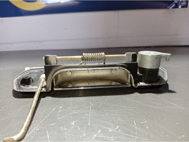 Recambio de maneta exterior delantera izquierda para seat 131 referencia OEM IAM   