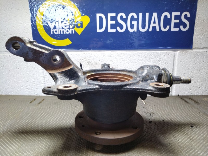 Recambio de mangueta delantera derecha para renault master referencia OEM IAM    Recambio de mangueta delantera derecha para renault master referencia OEM IAM