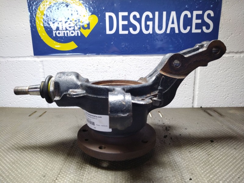 Recambio de mangueta delantera derecha para renault master referencia OEM IAM    Recambio de mangueta delantera derecha para renault master referencia OEM IAM