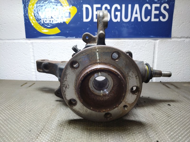 Recambio de mangueta delantera izquierda para renault master referencia OEM IAM    Recambio de mangueta delantera izquierda para renault master referencia OEM IAM