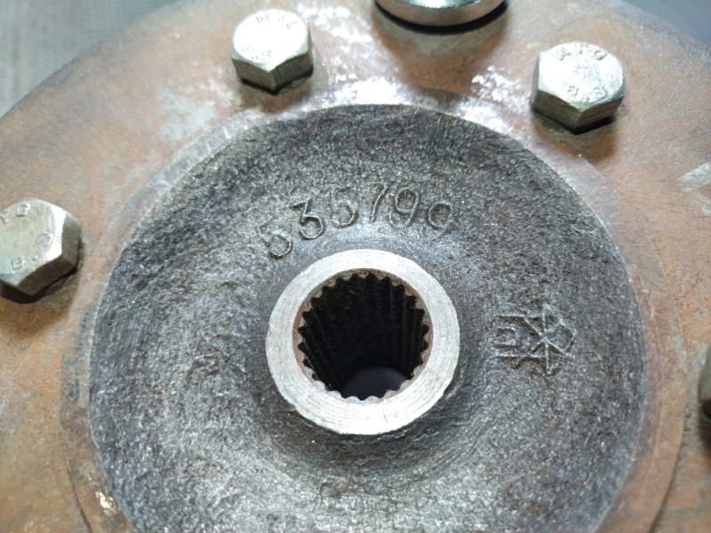 Recambio de mangueta delantera derecha para renault r5 r5 1.1 tl referencia OEM IAM 535799  