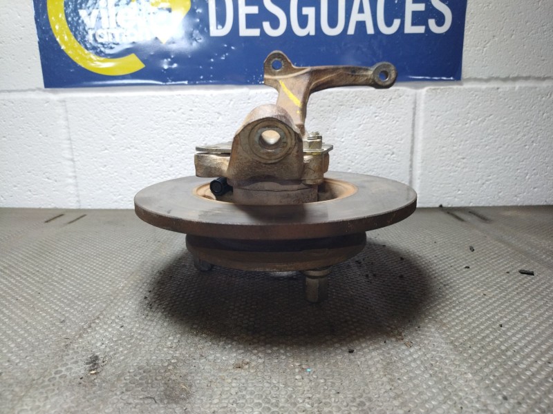 Recambio de mangueta delantera izquierda para renault r5 r5 1.1 tl referencia OEM IAM 535799  