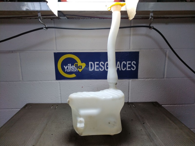 Recambio de deposito limpia para renault master referencia OEM IAM    Recambio de deposito limpia para renault master referencia OEM IAM