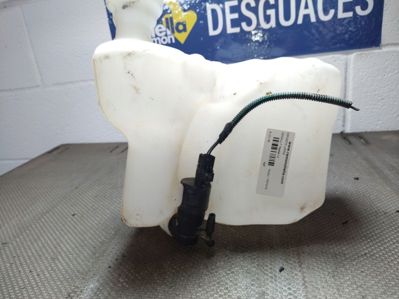 Recambio de deposito limpia para renault master referencia OEM IAM    Recambio de deposito limpia para renault master referencia OEM IAM