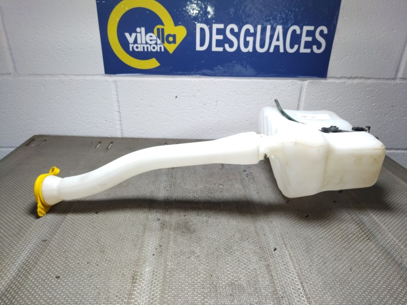 Recambio de deposito limpia para renault master referencia OEM IAM    Recambio de deposito limpia para renault master referencia OEM IAM