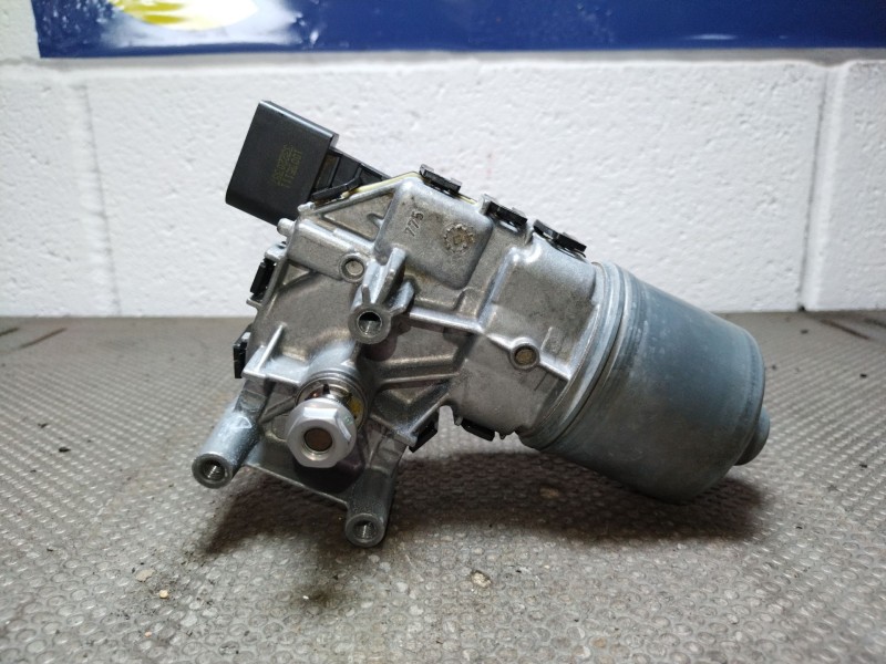 Recambio de motor limpia delantero para fiat doblo active referencia OEM IAM   