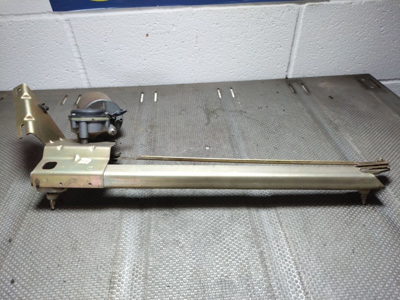 Recambio de motor limpia delantero para renault r5 r5 1.1 tl referencia OEM IAM   