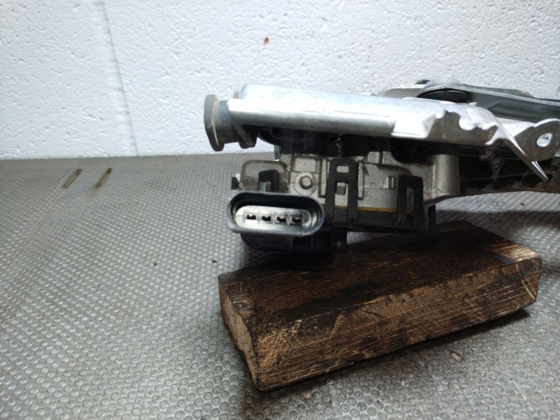 Recambio de motor limpia delantero para ford fiesta (cb1)  | 0.08 - ...  | 0.08 - ... referencia OEM IAM    Recambio de motor limpia delantero para ford fiesta (cb1)  | 0.08 - ...  | 0.08 - ... referencia OEM IAM