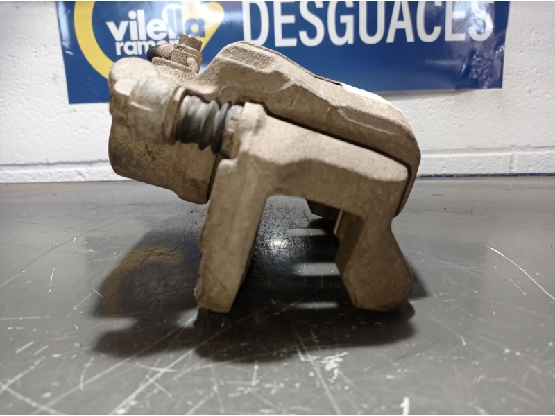 Recambio de pinza freno delantera derecha para mazda bt-50 (un)  | 0.06 - ...  | 0.06 - ... referencia OEM IAM    Recambio de pinza freno delantera derecha para mazda bt-50 (un)  | 0.06 - ...  | 0.06 - ... referencia OEM IAM