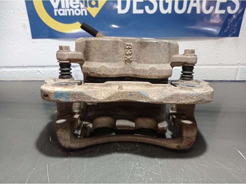 Recambio de pinza freno delantera derecha para mazda bt-50 (un)  | 0.06 - ...  | 0.06 - ... referencia OEM IAM    Recambio de pinza freno delantera derecha para mazda bt-50 (un)  | 0.06 - ...  | 0.06 - ... referencia OEM IAM