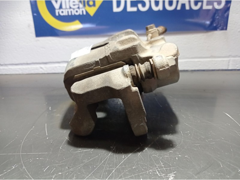 Recambio de pinza freno delantera izquierda para mazda bt-50 (un)  | 0.06 - ...  | 0.06 - ... referencia OEM IAM    Recambio de pinza freno delantera izquierda para mazda bt-50 (un)  | 0.06 - ...  | 0.06 - ... referencia OEM IAM