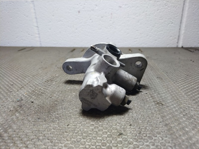 Recambio de bomba freno para ford fiesta (cb1)  | 0.08 - ...  | 0.08 - ... referencia OEM IAM Y24653   Recambio de bomba freno para ford fiesta (cb1)  | 0.08 - ...  | 0.08 - ... referencia OEM IAM Y24653