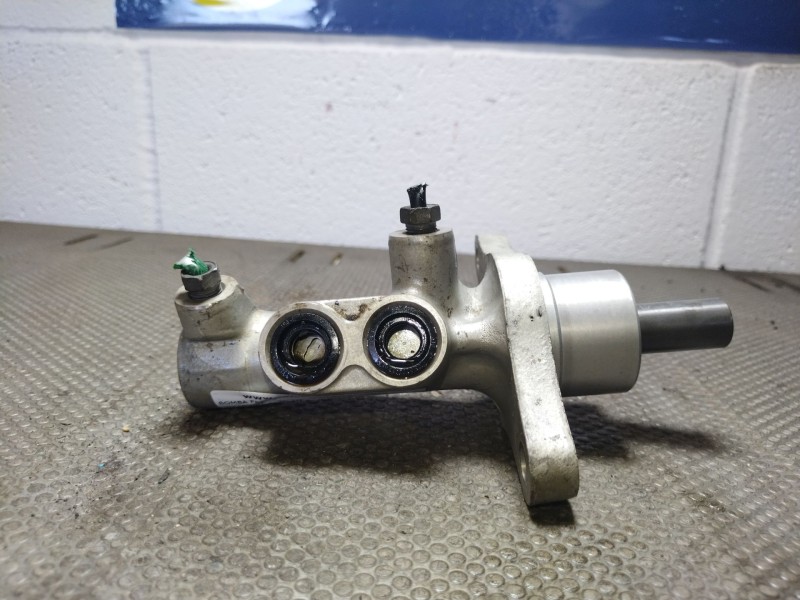 Recambio de bomba freno para renault clio iii  | 0.05 - ...  | 0.05 - ... referencia OEM IAM   
