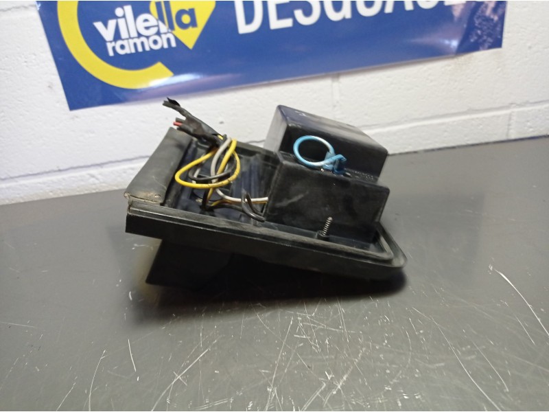 Recambio de piloto matricula para seat 131 referencia OEM IAM   