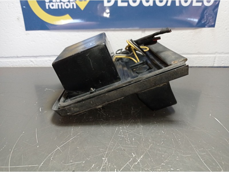 Recambio de piloto matricula para seat 131 referencia OEM IAM   