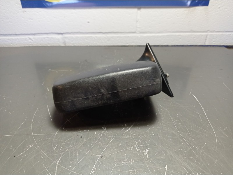 Recambio de retrovisor izquierdo para seat 131 referencia OEM IAM MANUAL  