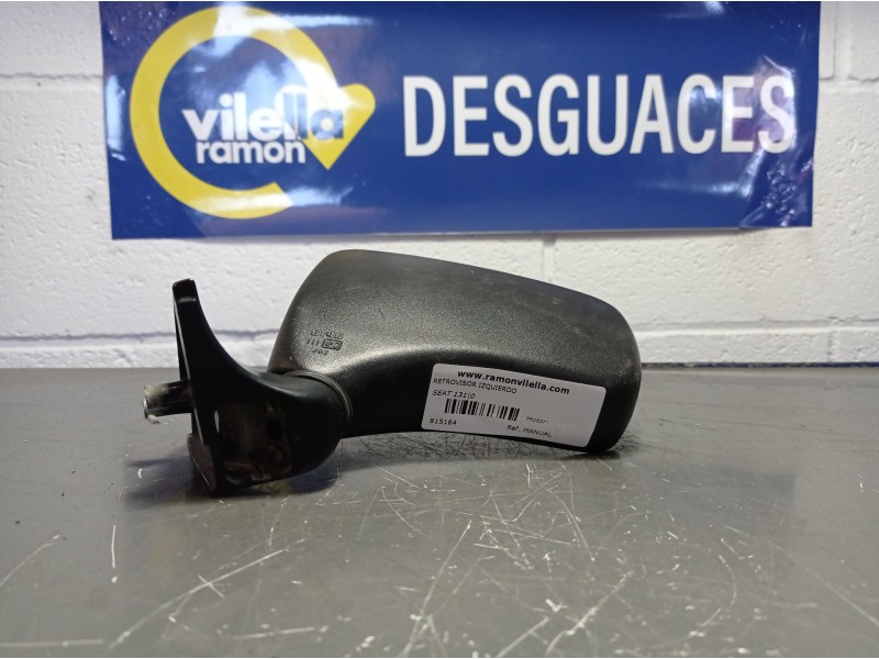 Recambio de retrovisor izquierdo para seat 131 referencia OEM IAM MANUAL  