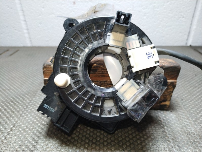 Recambio de anillo airbag para nissan juke (f15)(06.2010)  | ... (06.2010)  | ... referencia OEM IAM 0002524831   Recambio de anillo airbag para nissan juke (f15)(06.2010)  | ... (06.2010)  | ... referencia OEM IAM 0002524831