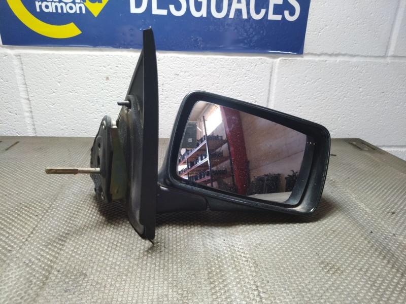 Recambio de retrovisor derecho para ford escort referencia OEM IAM MANUAL  