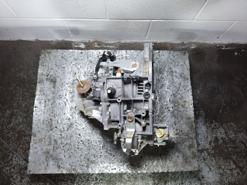 Recambio de caja cambios para citroen xsara coupe 1.9 td vts referencia OEM IAM 20TA45   Recambio de caja cambios para citroen xsara coupe 1.9 td vts referencia OEM IAM 20TA45