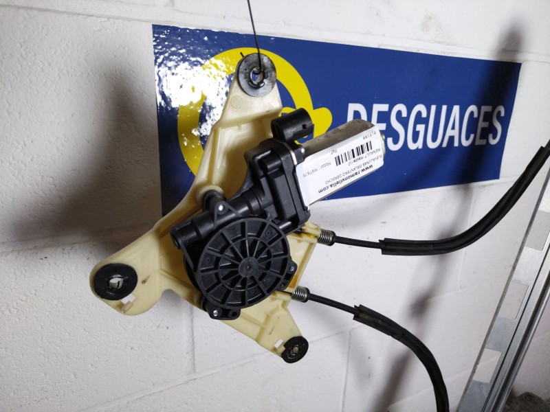 Recambio de elevalunas delantero derecho para renault master referencia OEM IAM    Recambio de elevalunas delantero derecho para renault master referencia OEM IAM