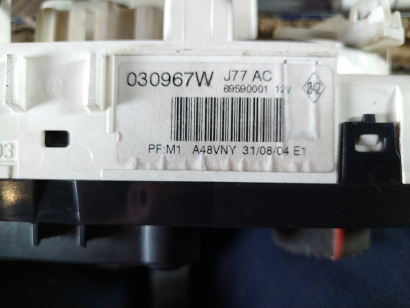 Recambio de mando calefaccion aire acondicionado para renault modus referencia OEM IAM 030967W  