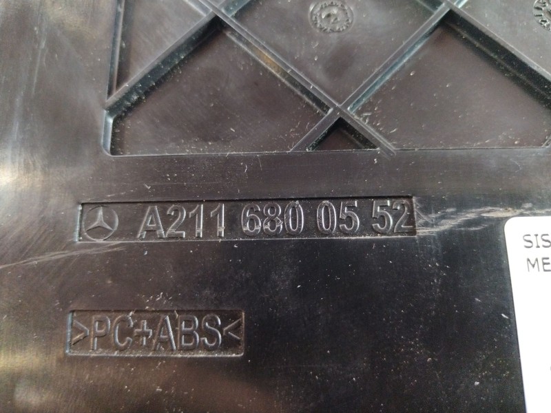 Recambio de sistema cargador cd´s con mando warning para mercedes clase e (w211) berlina 3.2 cdi cat referencia OEM IAM A2116800