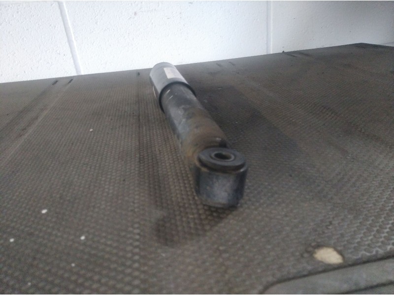 Recambio de amortiguador delantero izquierdo para nissan cabstar e110 | ... e110 | ... referencia OEM IAM    Recambio de amortiguador delantero izquierdo para nissan cabstar e110 | ... e110 | ... referencia OEM IAM