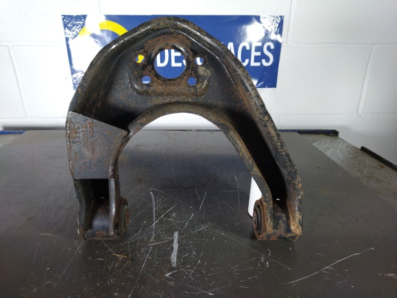 Recambio de brazo suspension superior delantero derecho para nissan cabstar e110 | ... e110 | ... referencia OEM IAM 545249X501  Recambio de brazo suspension superior delantero derecho para nissan cabstar e110 | ... e110 | ... referencia OEM IAM 545249X501