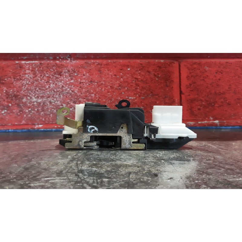 Recambio de cerra. puer. delantero derecha para citroen c5 berlina 2.0 hdi 90 sx/sx automático | 01.03 - ... 2.0 hdi 90 sx/sx au
