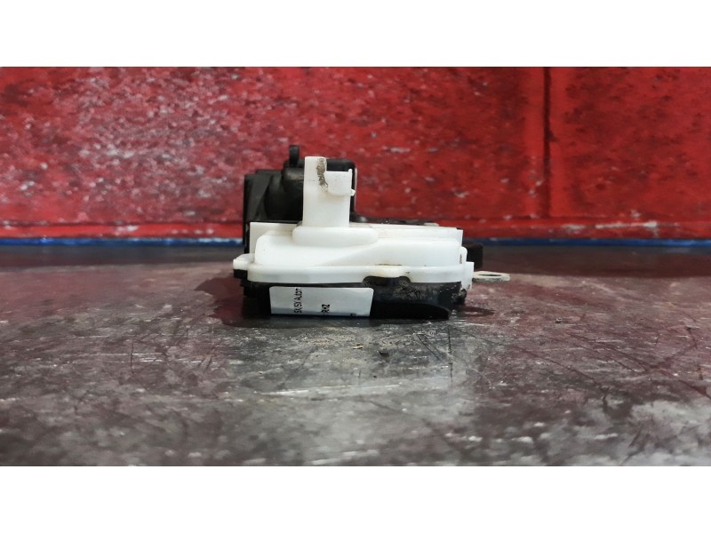 Recambio de cerra. puer. delantero derecha para citroen c5 berlina 2.0 hdi 90 sx/sx automático | 01.03 - ... 2.0 hdi 90 sx/sx au