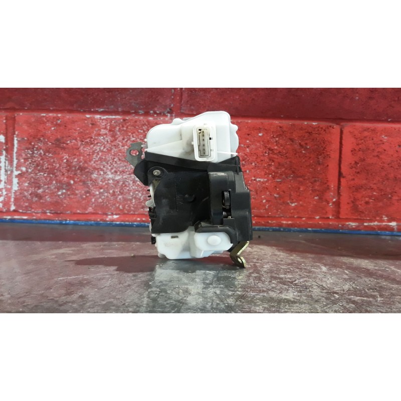 Recambio de cerra. puer. delantero derecha para citroen c5 berlina 2.0 hdi 90 sx/sx automático | 01.03 - ... 2.0 hdi 90 sx/sx au