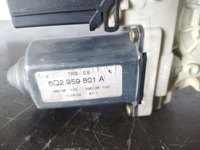 Recambio de motor elevalunas delantero derecho para seat ibiza (6l1) 1.9 tdi | 0.02 - ... 1.9 tdi | 0.02 - ... referencia OEM IA