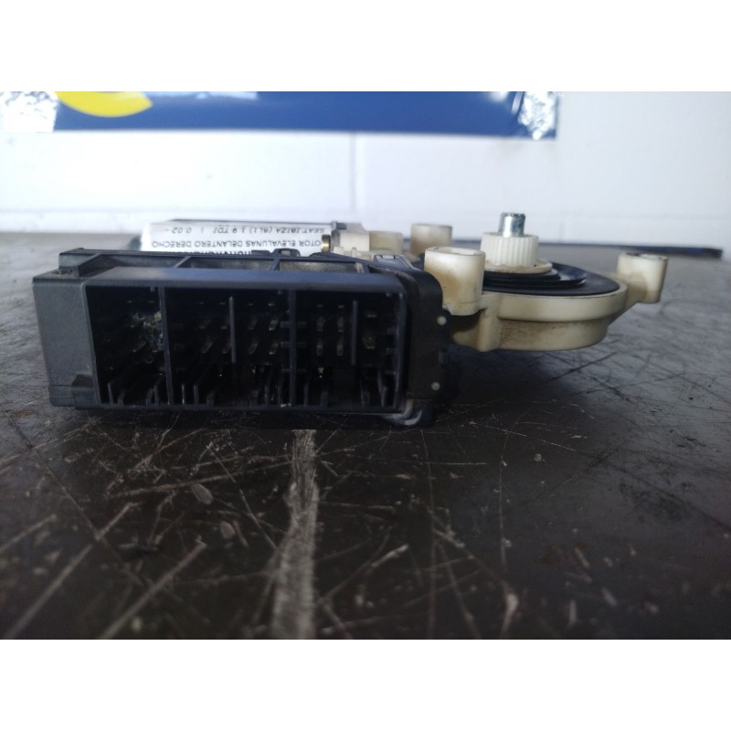 Recambio de motor elevalunas delantero derecho para seat ibiza (6l1) 1.9 tdi | 0.02 - ... 1.9 tdi | 0.02 - ... referencia OEM IA