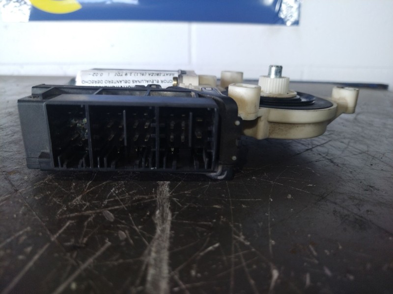 Recambio de motor elevalunas delantero derecho para seat ibiza (6l1) 1.9 tdi | 0.02 - ... 1.9 tdi | 0.02 - ... referencia OEM IA