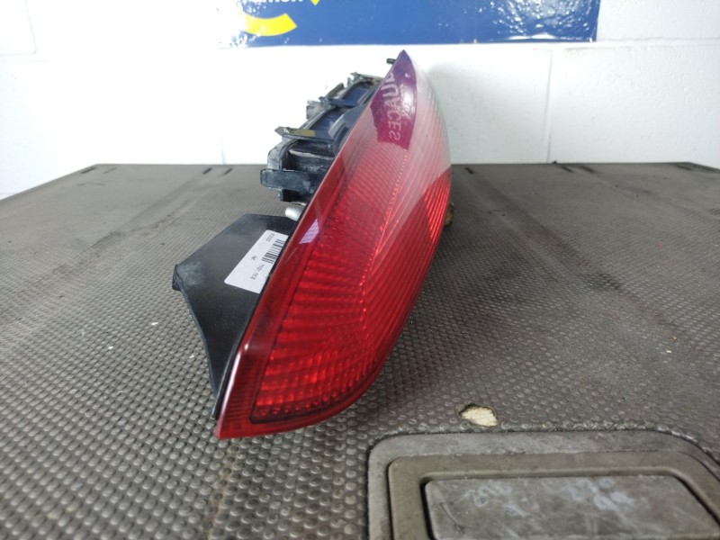 Recambio de piloto trasero derecho para ford fusion 1.4 16v ambiente referencia OEM IAM   