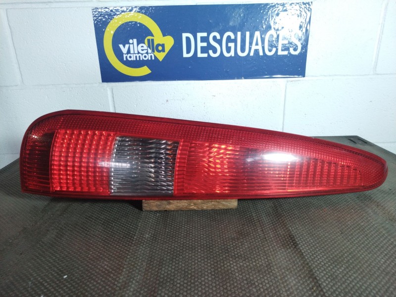 Recambio de piloto trasero izquierdo para ford fusion 1.4 16v ambiente referencia OEM IAM    Recambio de piloto trasero izquierdo para ford fusion 1.4 16v ambiente referencia OEM IAM