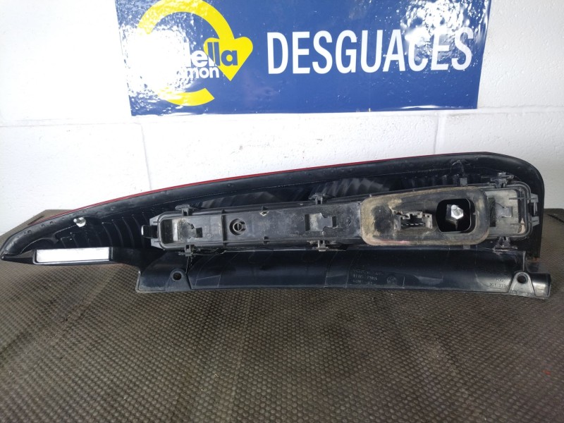 Recambio de piloto trasero izquierdo para ford fusion 1.4 16v ambiente referencia OEM IAM    Recambio de piloto trasero izquierdo para ford fusion 1.4 16v ambiente referencia OEM IAM