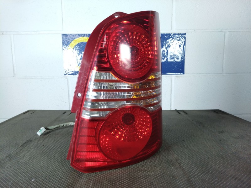 Recambio de piloto trasero derecho para hyundai atos (em)  | 0.04 - ...  | 0.04 - ... referencia OEM IAM    Recambio de piloto trasero derecho para hyundai atos (em)  | 0.04 - ...  | 0.04 - ... referencia OEM IAM