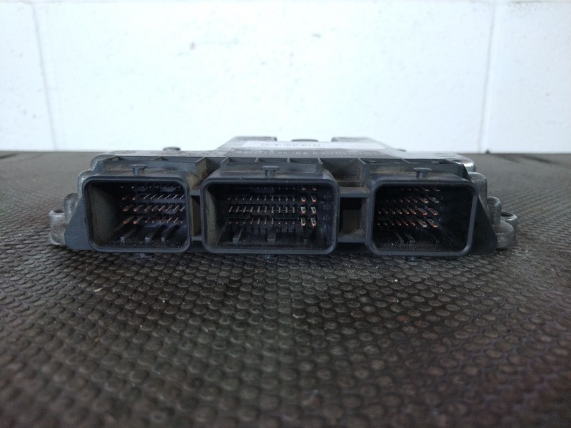 Recambio de centralita motor uce para renault scenic ii referencia OEM IAM 0281011549  