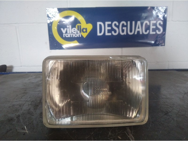 Recambio de faro izquierdo para renault r9 r9 1.4 tse referencia OEM IAM LARGAS  